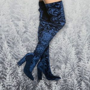 FOREVER 21 ✨ Blue Crushed Velvet Thigh High Boots